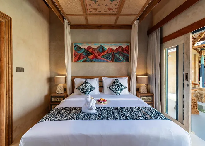 Tugeh Antique 4*
