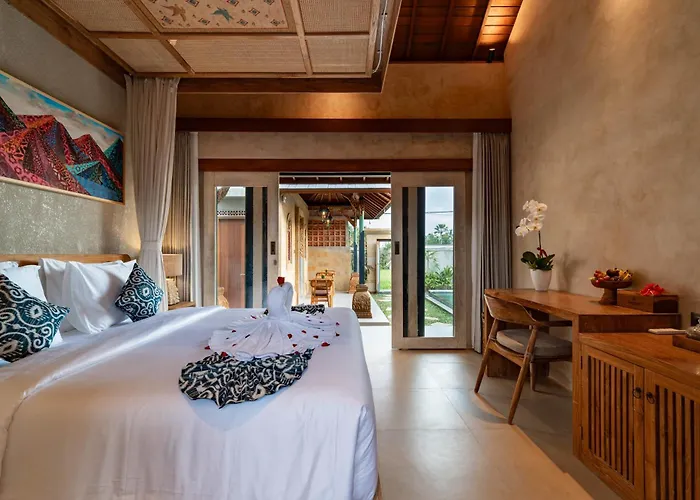 Alojamento de Acomodação e Pequeno-almoço Tugeh Antique Ubud